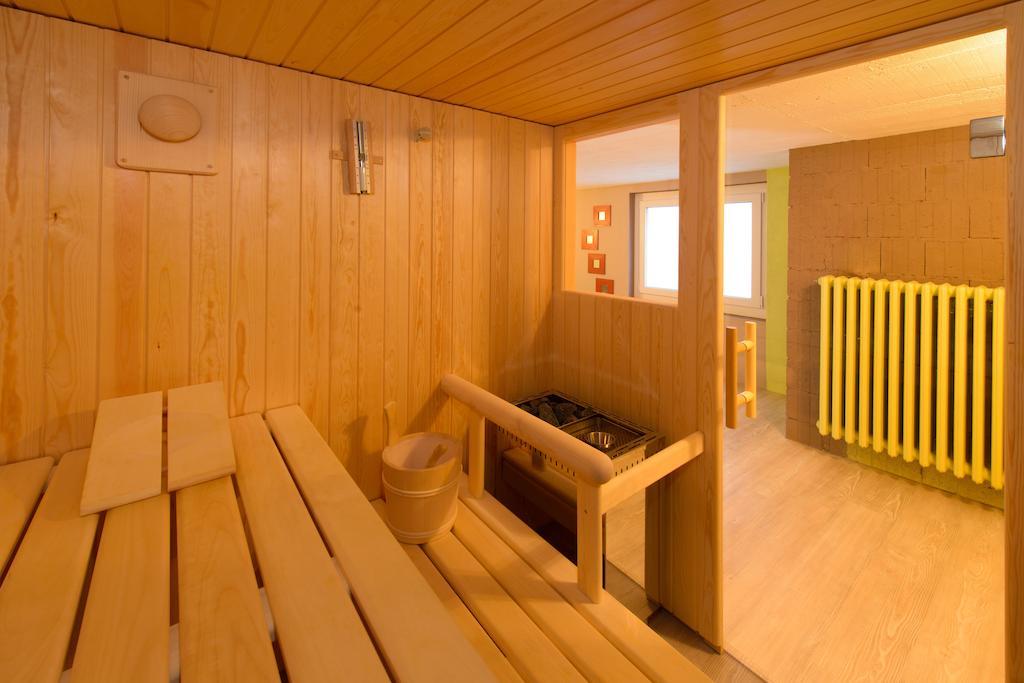 Apartment Efeu "Mit Stil & Tradition" Grachen Bagian luar foto